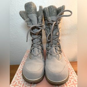 Bare Traps Winter Boots Size 9.5 Beige